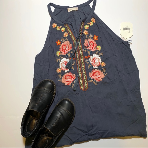 Altar'd State Tops - ALTAR’D STATE Sleeveless Floral Embroidered Tank